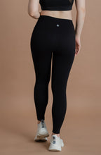 Load image into Gallery viewer, Nora Leggings (Black)
