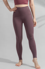 Load image into Gallery viewer, Xora Leggings (Dirty Plum)
