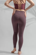 Load image into Gallery viewer, Xora Leggings (Dirty Plum)
